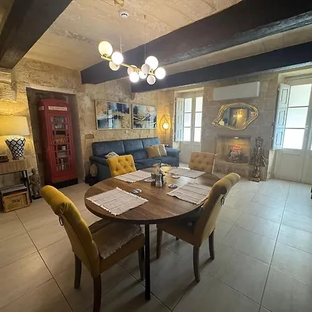 Сasa de vacaciones Exquisite Within Walking Distance Of The Heart La Valeta